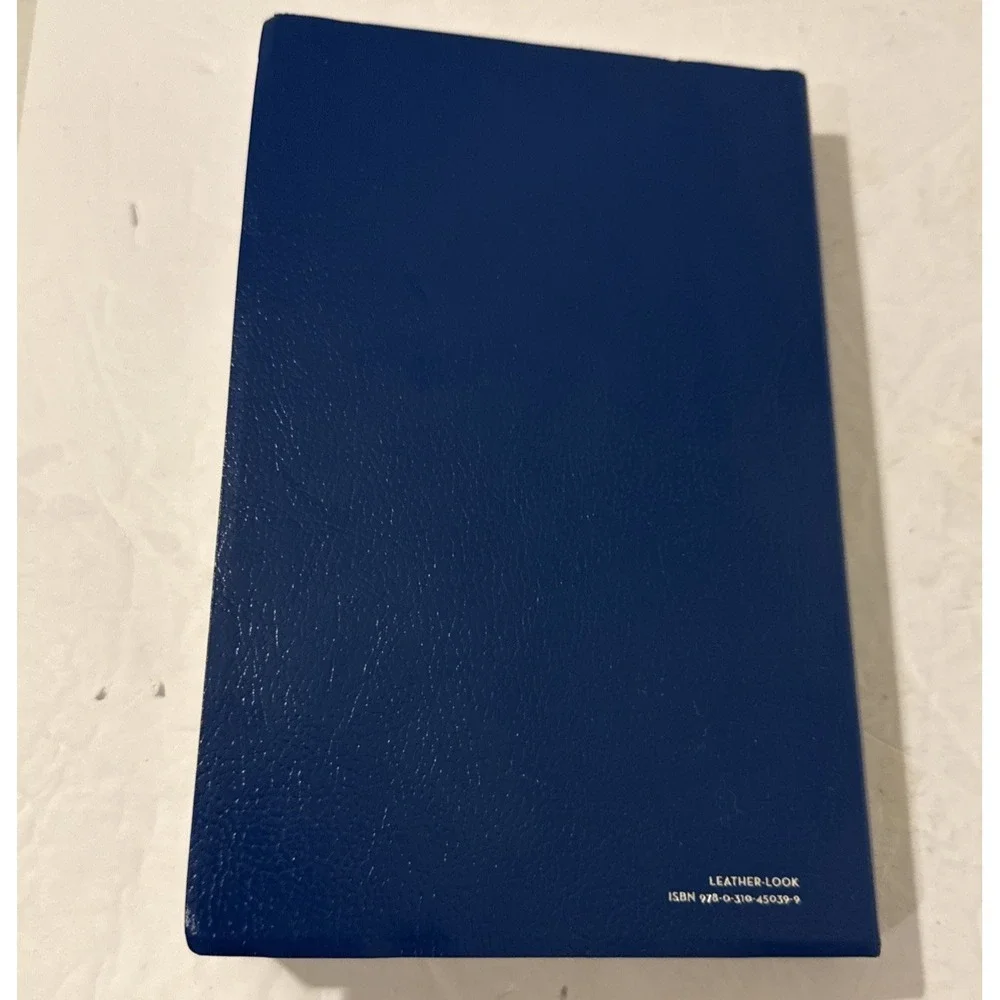 NIV Holy Bible Blue Leather-Look Red Letter Edition 2011 Zondervan Indexed Maps‎